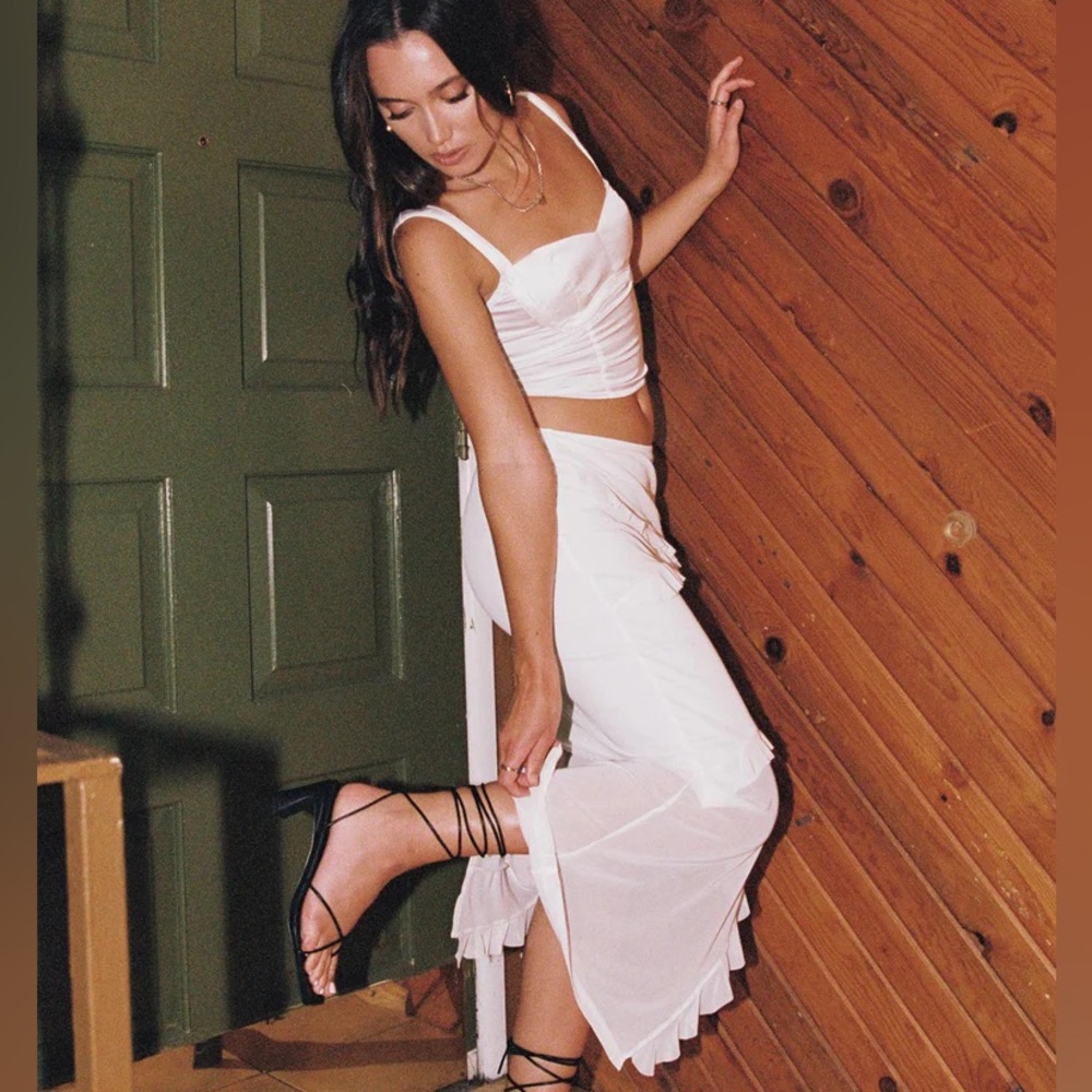 MAXTON RUFFLE MAXI SKIRT IVORY 🤍 - Picture 4 of 8